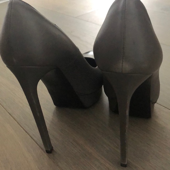 SAINT LAURENT Janice Nappa Leather Grey/Black - Picture 6 of 7